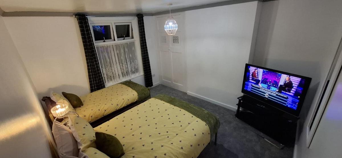 Plymouth Airbnb - Housity