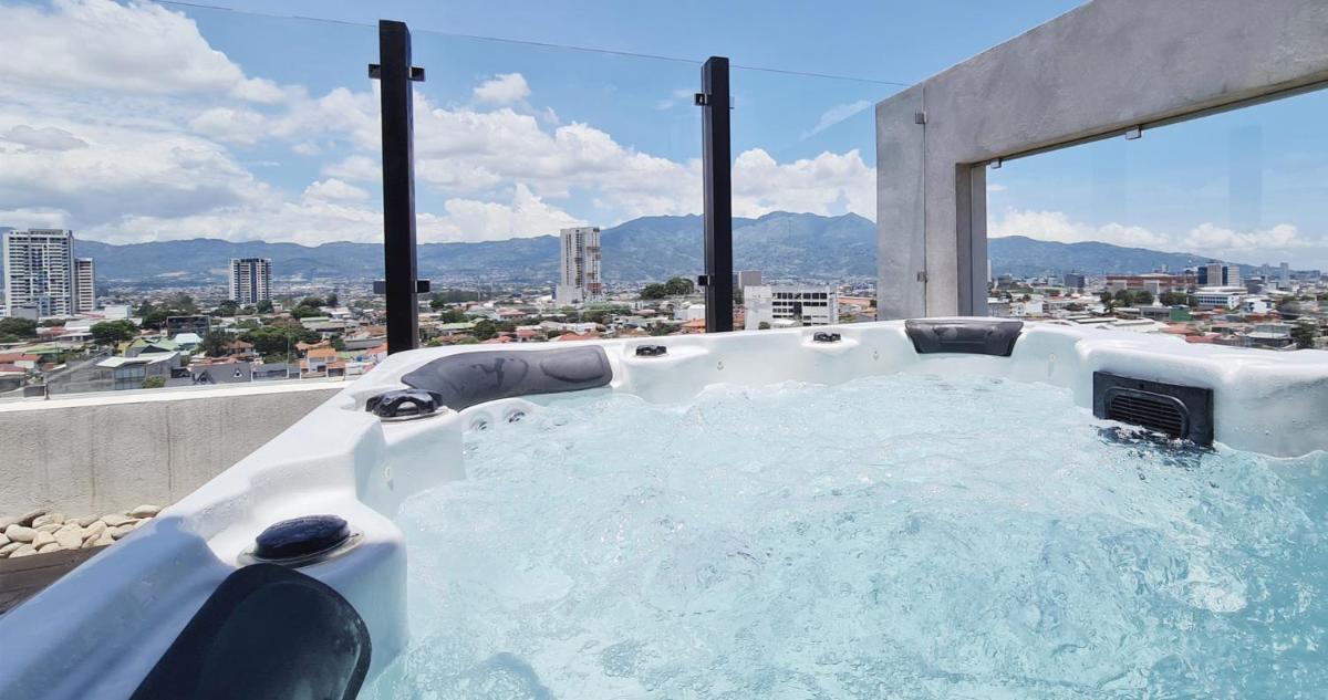 BEE Suites Escalante - San Jose - Hizvo