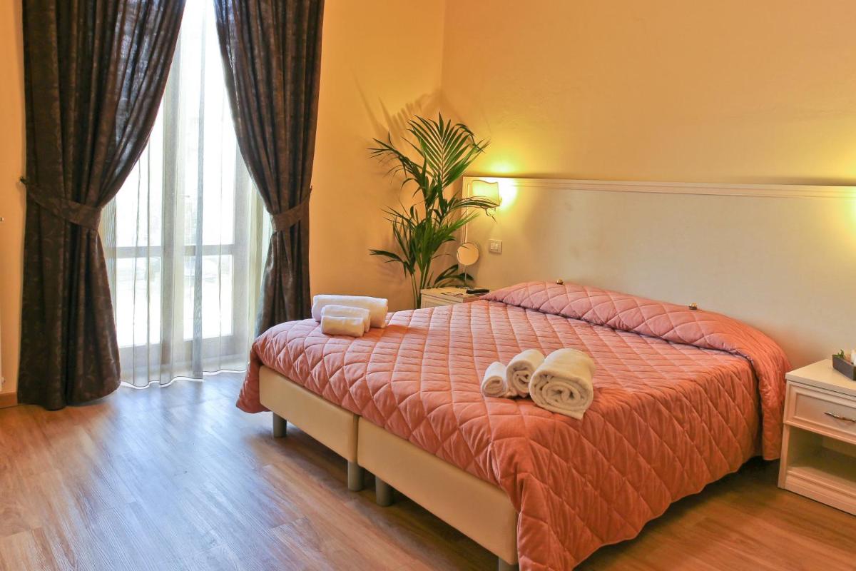 Hotel Il Monte - Housity