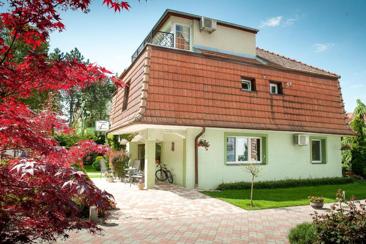 Penzion Astra - Housity