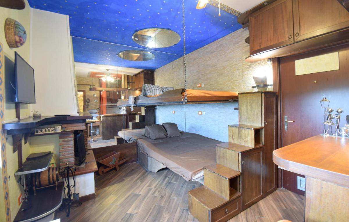 Lovely Apartment In Micigliano - Housity
