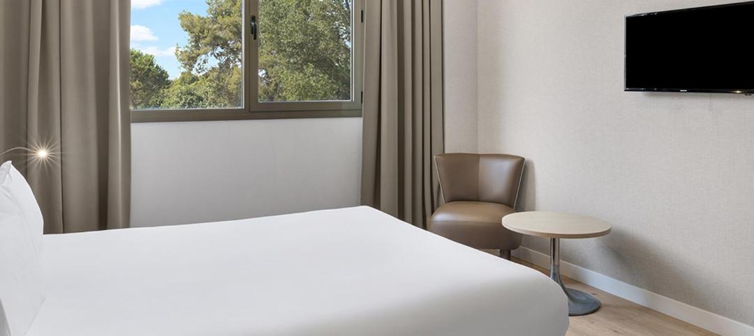 B&B HOTEL Barcelona Sant Cugat - Housity