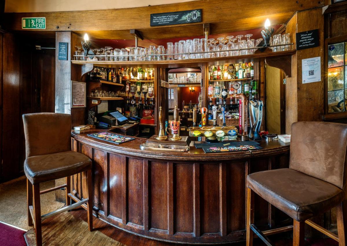 White Hart Hotel - Housity