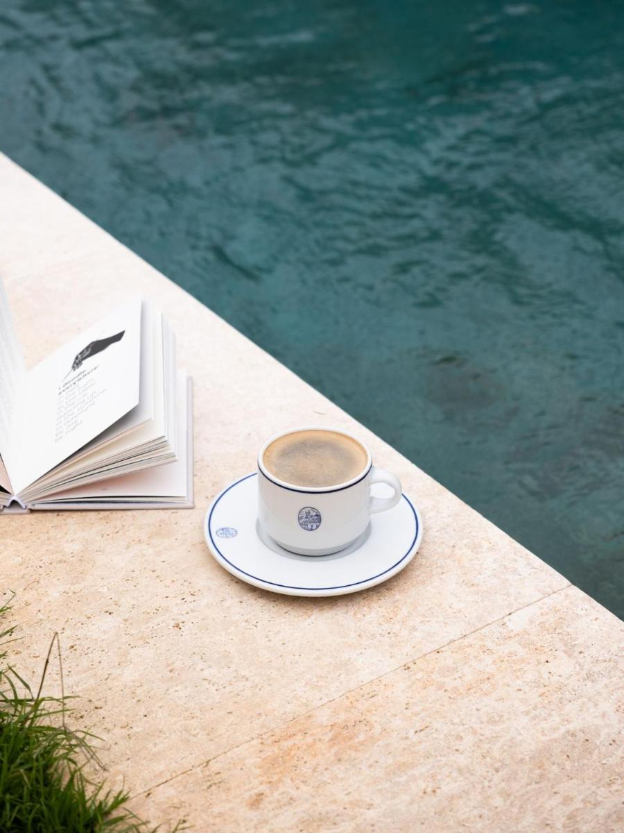 Utensilios para hacer té y café en CAP Menorca Relais & Chateaux