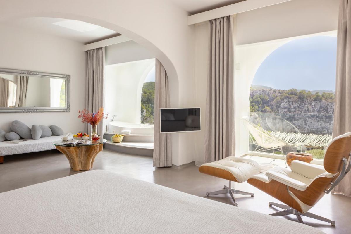 Cama o camas de una habitación en Hacienda Na Xamena, Ibiza