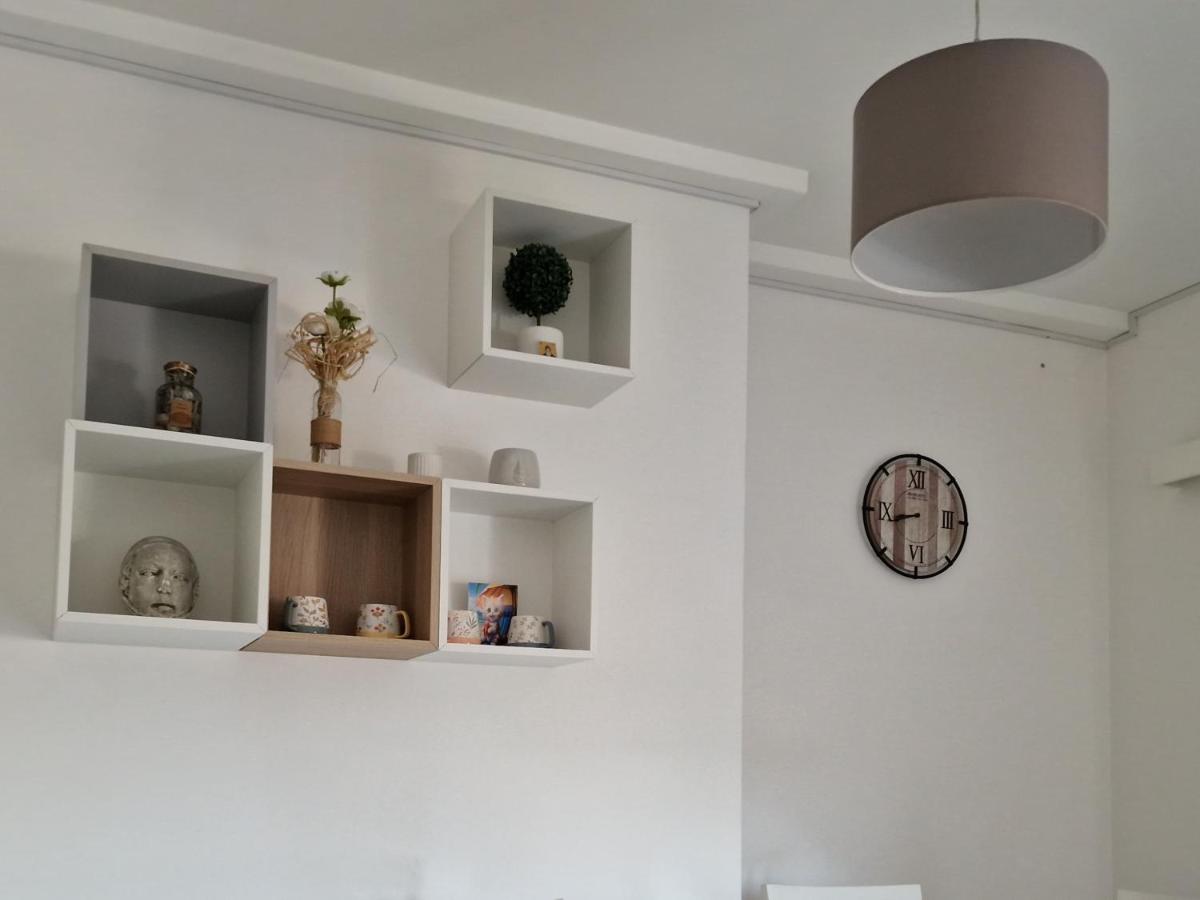 River Apartment - Housity