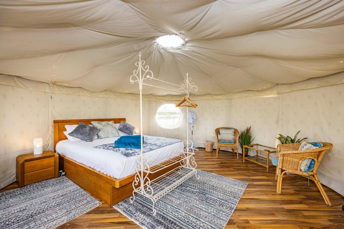 Meadow Vale Retreats - Housity