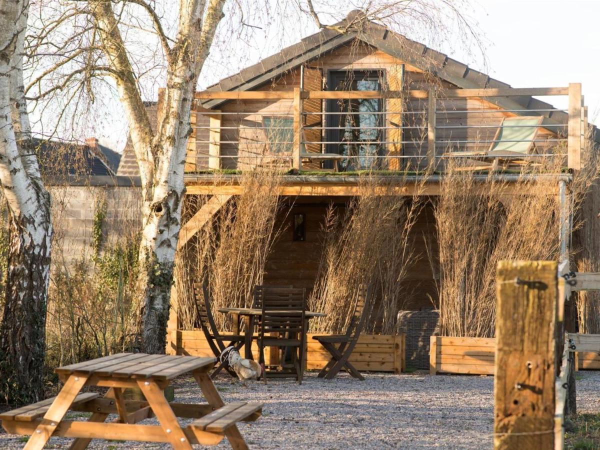 Chalet en bois à Hasnon, calme et confort avec terrasse et jardin - FR-1-510-121 - Housity