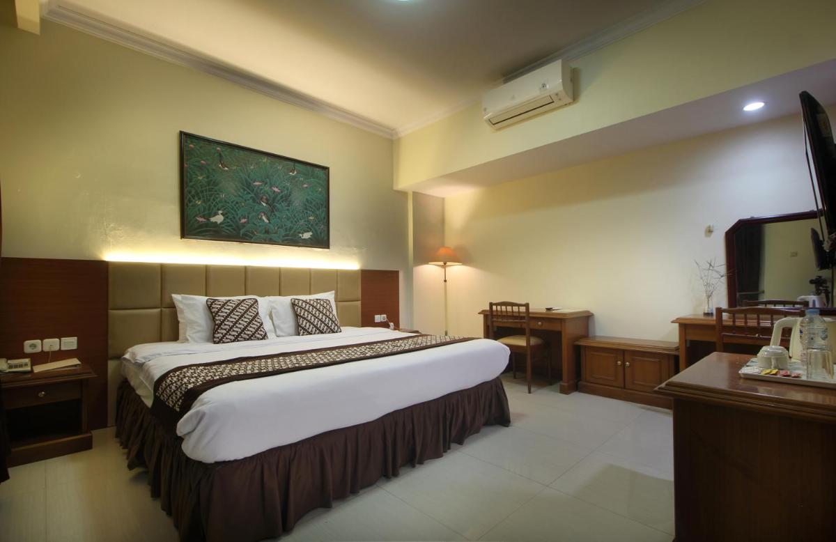Hotel Grand Trisula Indramayu - Housity