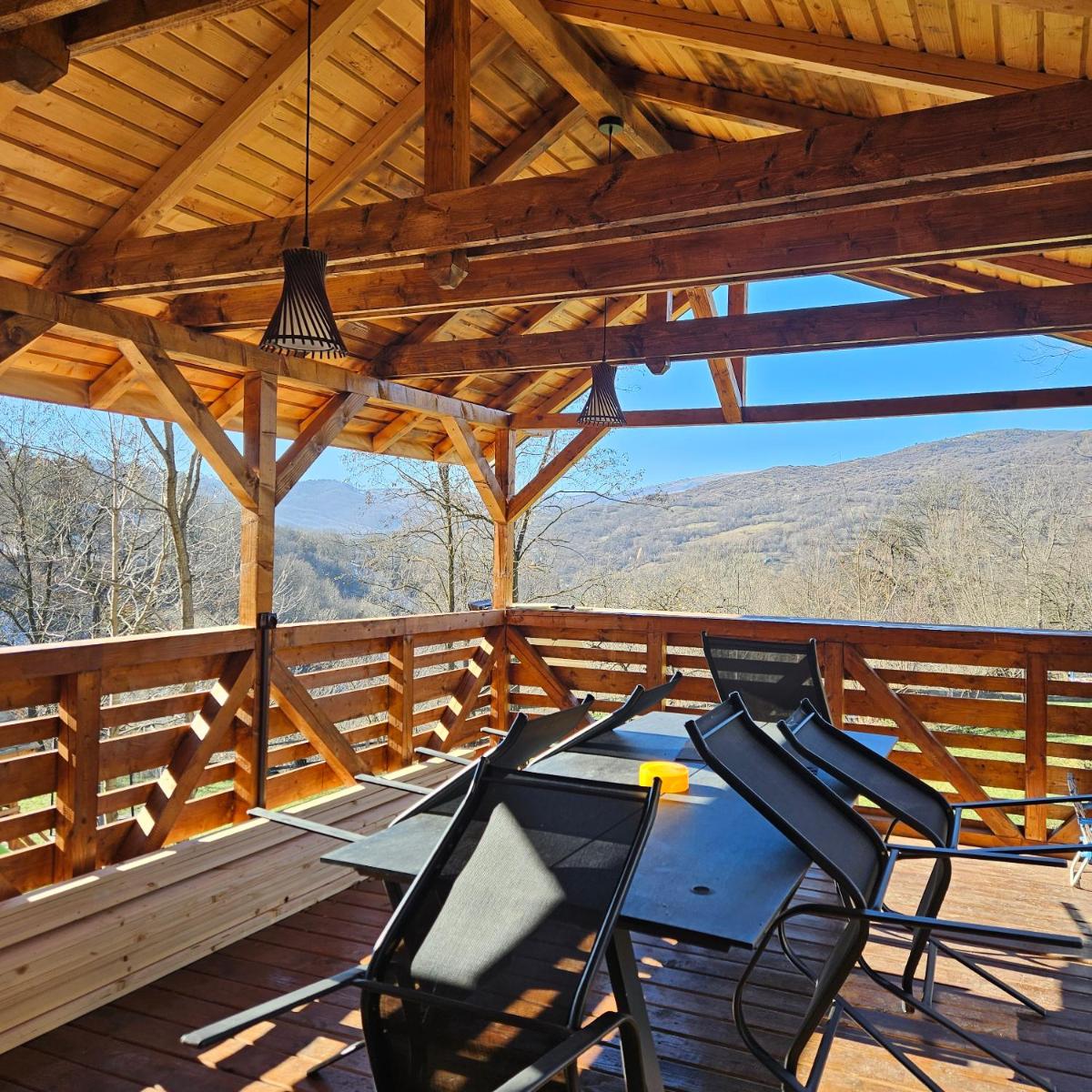 Forest House Doftana - Hizvo