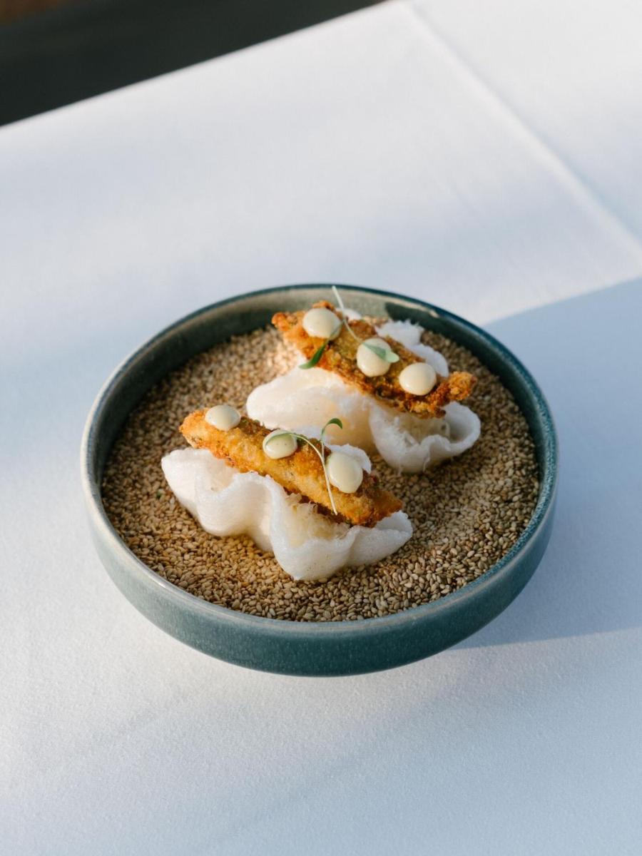 Comida en o cerca de este hotel