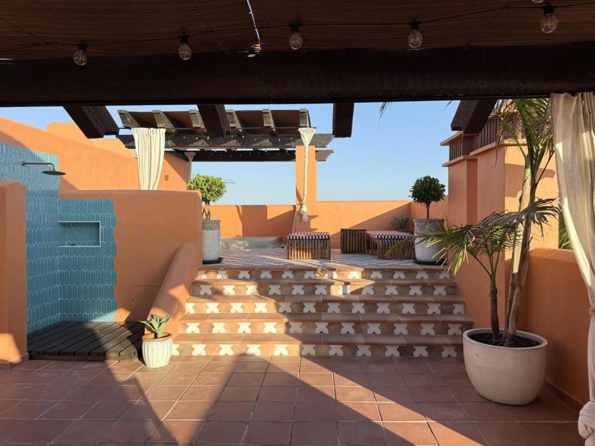 Imagen de la galería de Aparthotel Novo Resort, en Chiclana de la Frontera