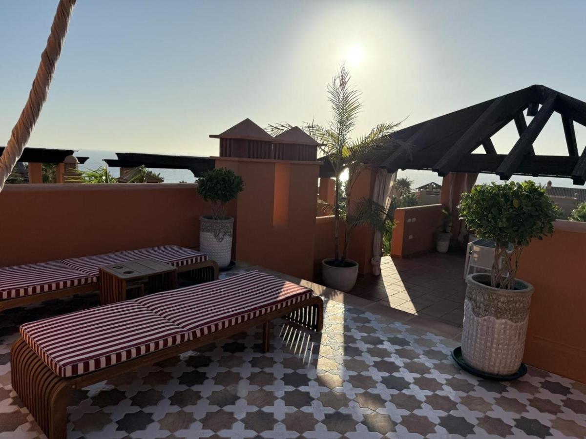 Imagen de la galería de Aparthotel Novo Resort, en Chiclana de la Frontera