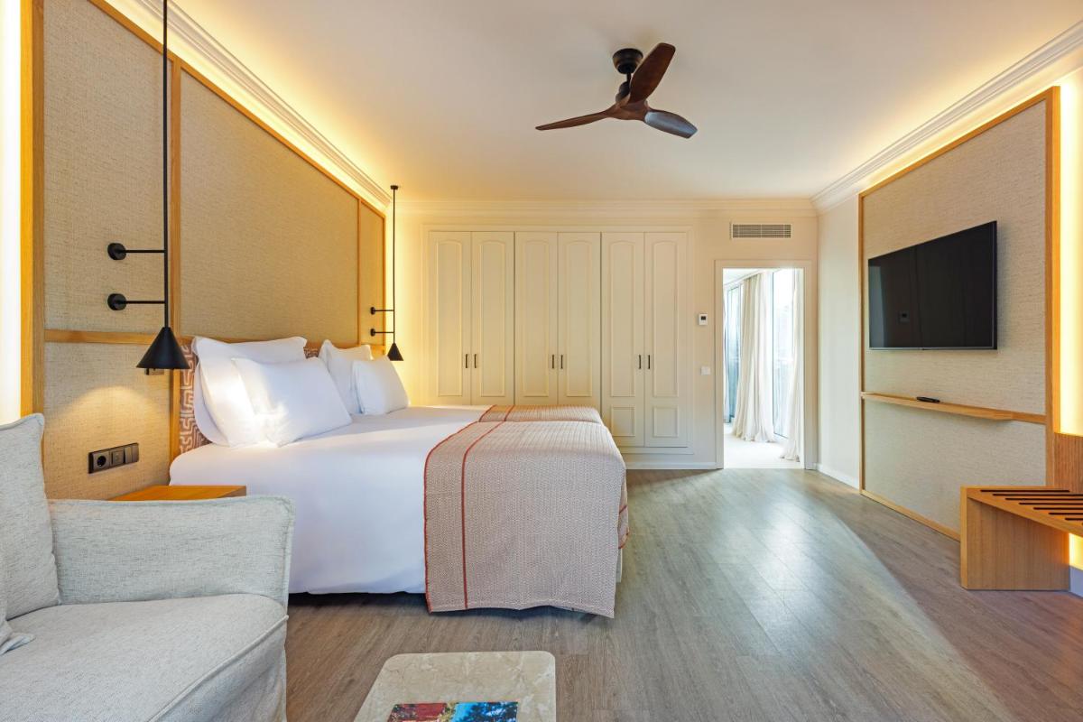 Uma televisão e/ou sistema de entretenimento em PortoBay Blue Ocean