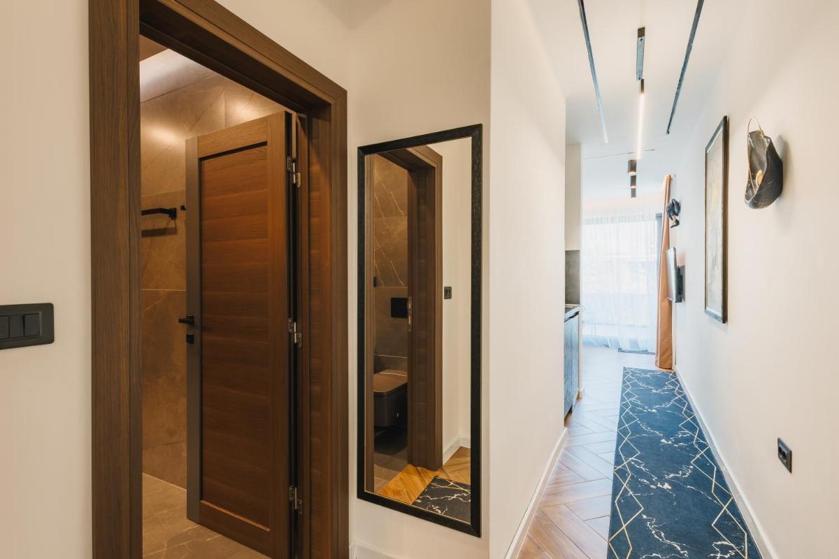 Giardino Lux Apartments - Housity