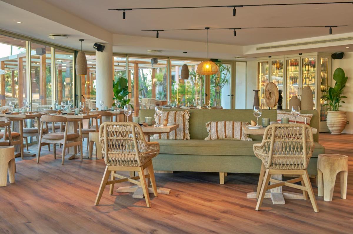 Um restaurante ou outro lugar para comer em PortoBay Blue Ocean