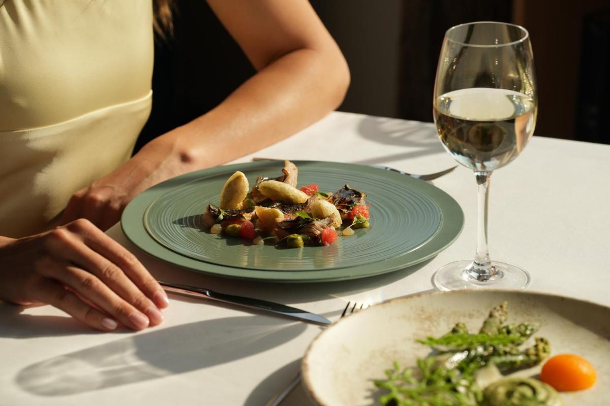 Boissons dans l'établissement Five Seas Cannes, a Member of Design Hotels™