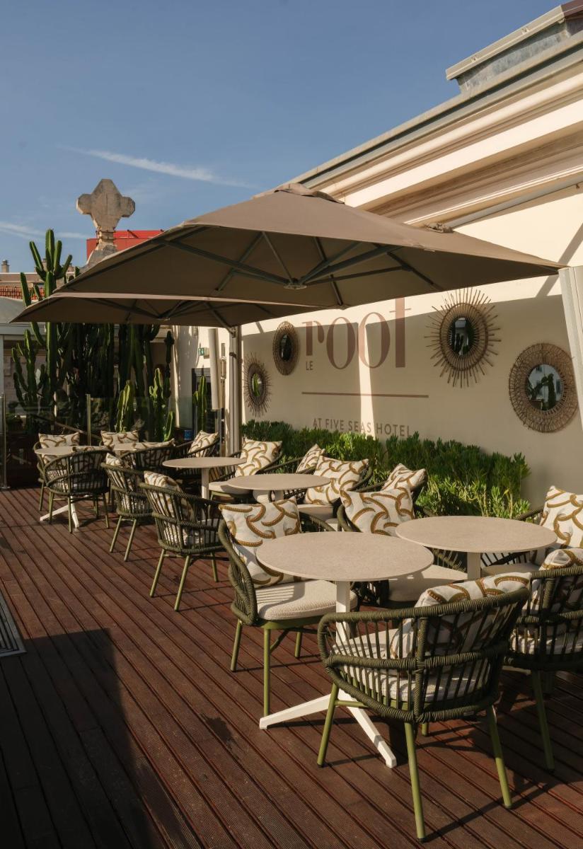 Restaurant ou autre lieu de restauration dans l'établissement Five Seas Cannes, a Member of Design Hotels™