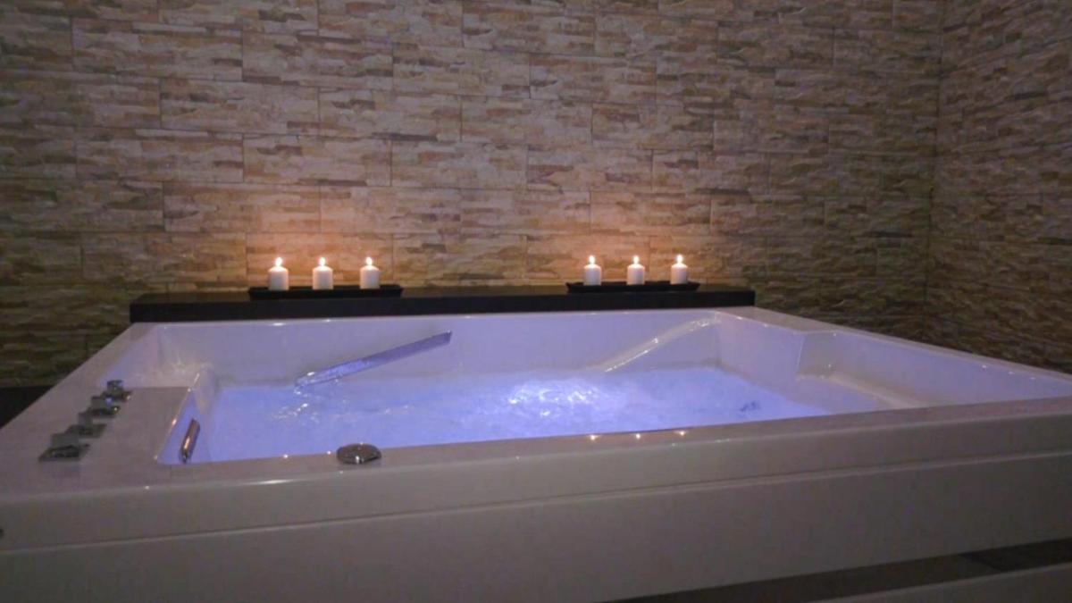 Sunshine Club Hotel Centro Benessere - Housity