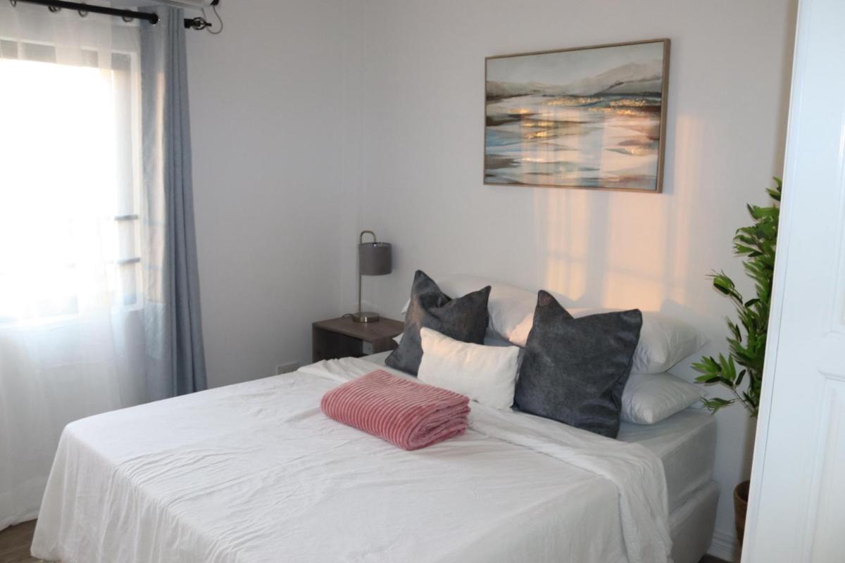 The Mallside Apartments-Roadside - Housity