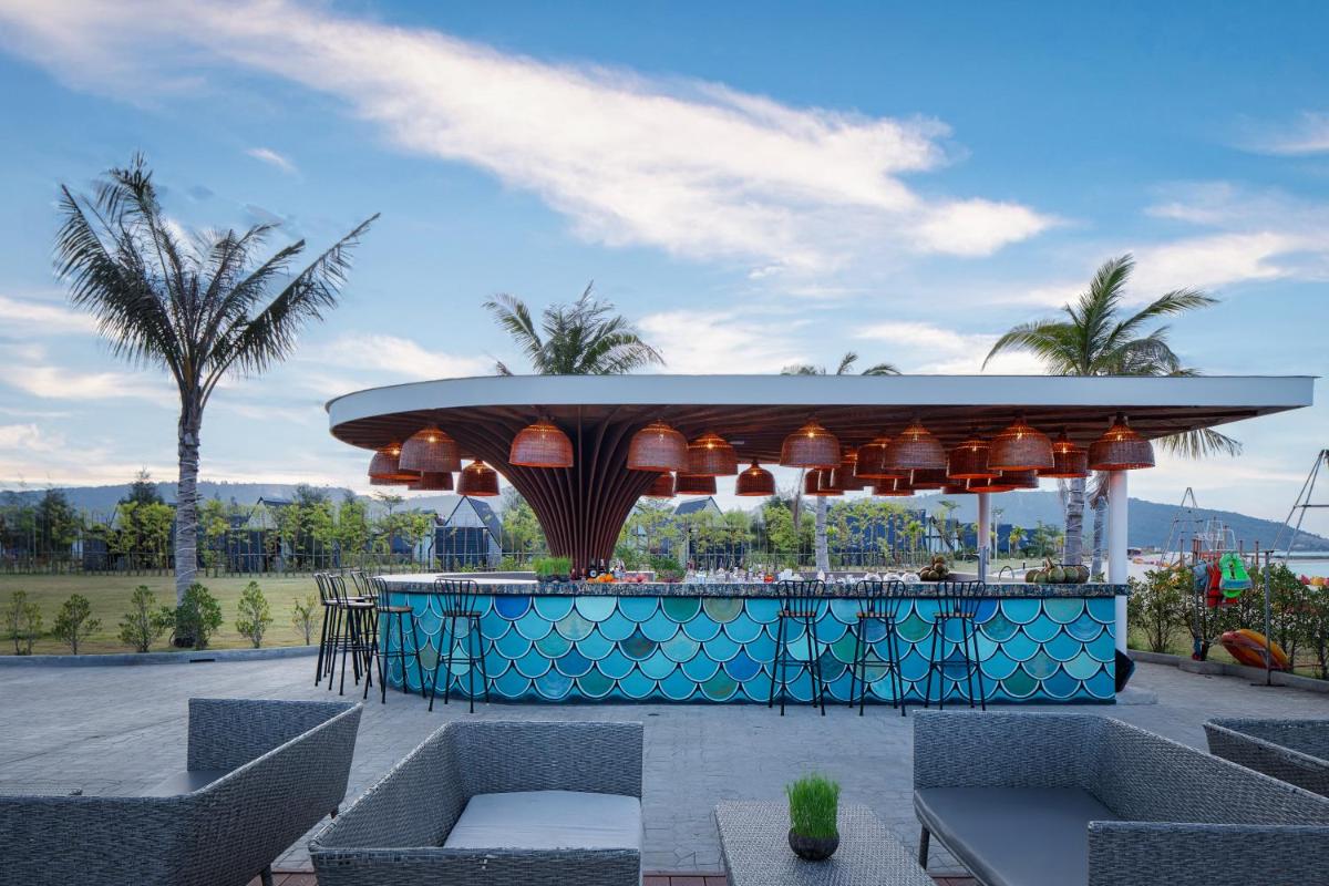 Summer Bay Beach Club & Cabins Sihanoukville by Preference - Housity