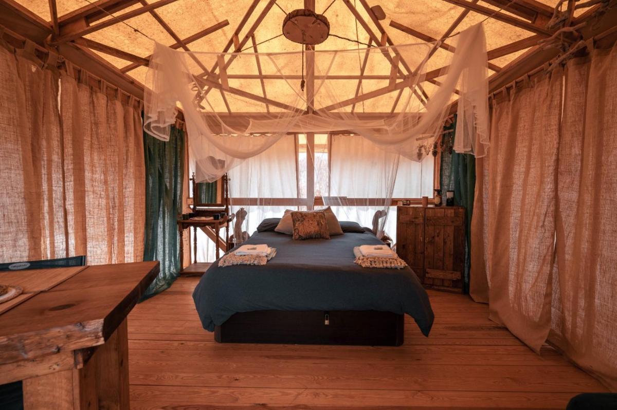 Slow Life Camping Venta del Moro - Housity