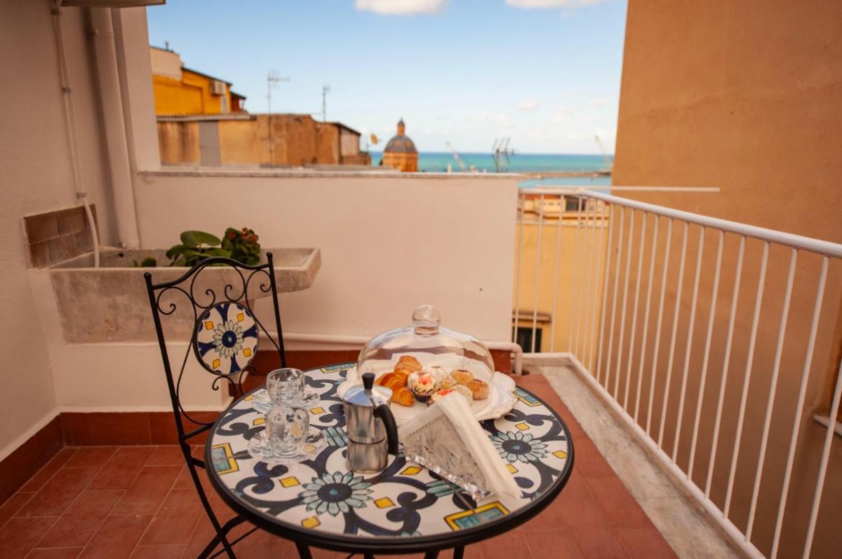 Holiday House Annunziata - Housity