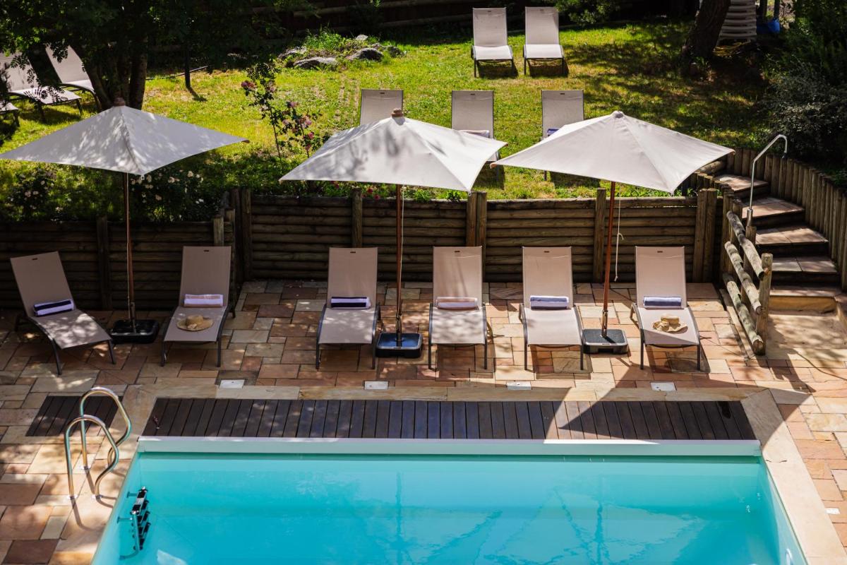 Piscine de l'établissement Alliey & Spa Piscine Appart-hôtel Serre chevalier ou située à proximité