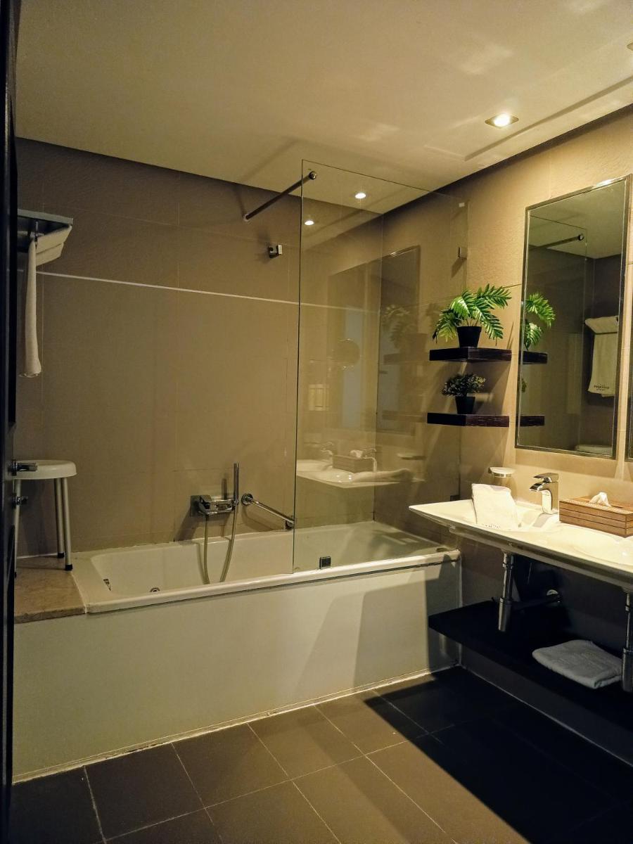 Samarons Hotels - Housity