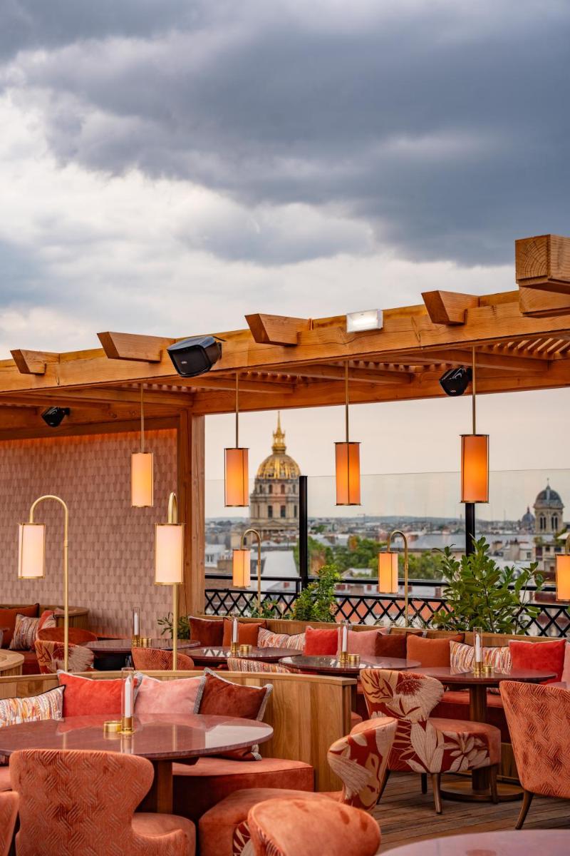 Restaurant ou autre lieu de restauration dans l'établissement Hotel SAX Paris, LXR Hotels & Resorts