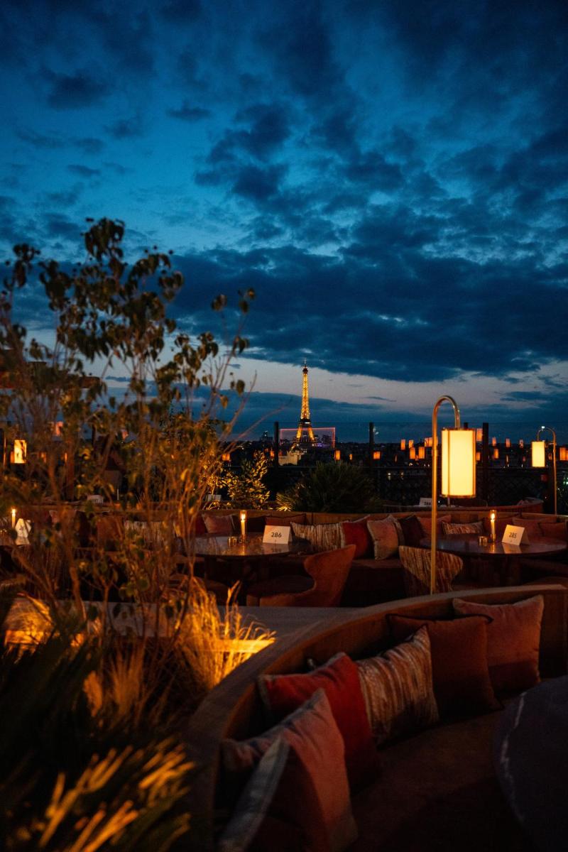 Coin salon dans l'établissement Hotel SAX Paris, LXR Hotels & Resorts