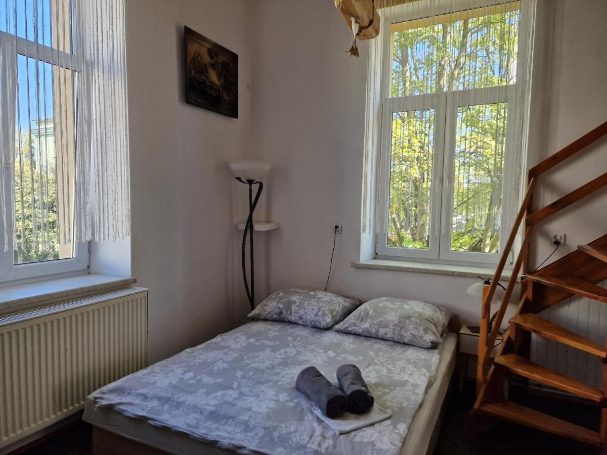nocleg blisko dworca Krosno - Housity