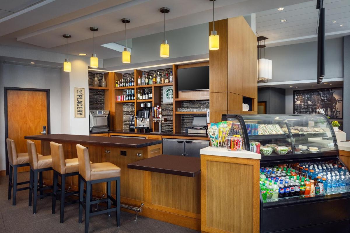 Hyatt Place Chicago Midway Airport - Housity