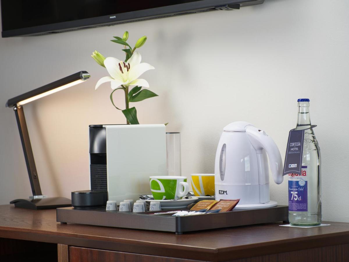 Utensilios para hacer té y café en H10 Tindaya