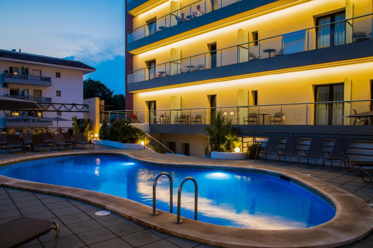 Piscina en o cerca de Petit Palau - Adults Only