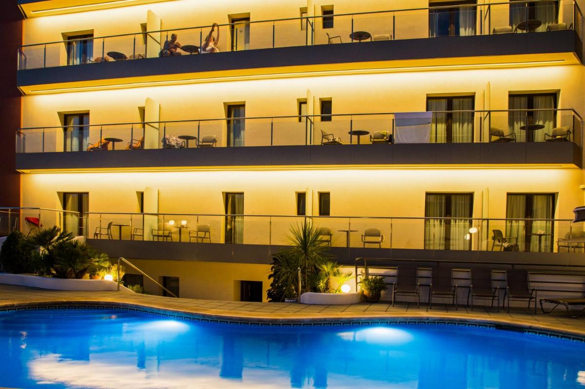 Piscina en o cerca de Petit Palau - Adults Only