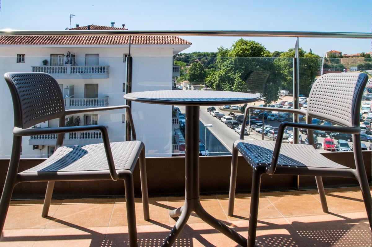 Un balcón o terraza de Petit Palau - Adults Only