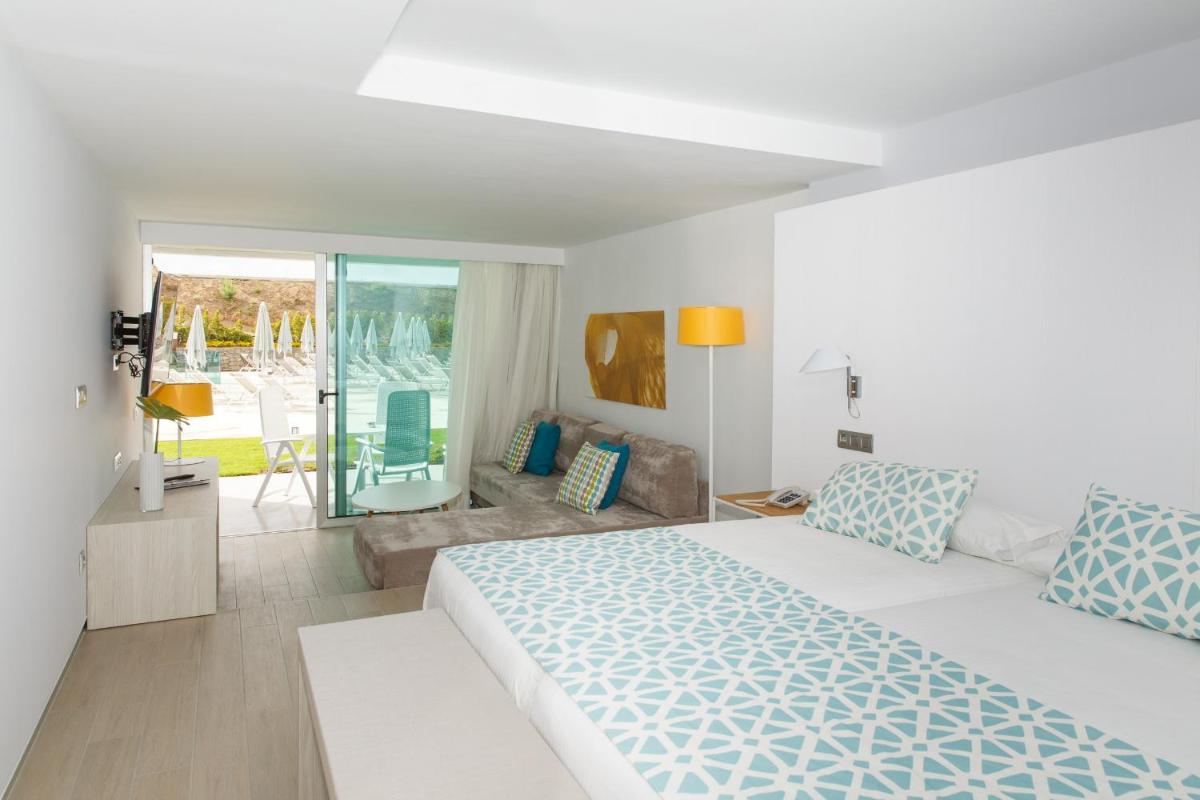 Cama o camas de una habitación en Santa Monica Suites Hotel