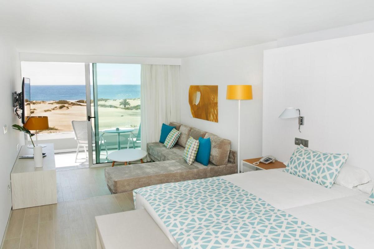 Cama o camas de una habitación en Santa Monica Suites Hotel