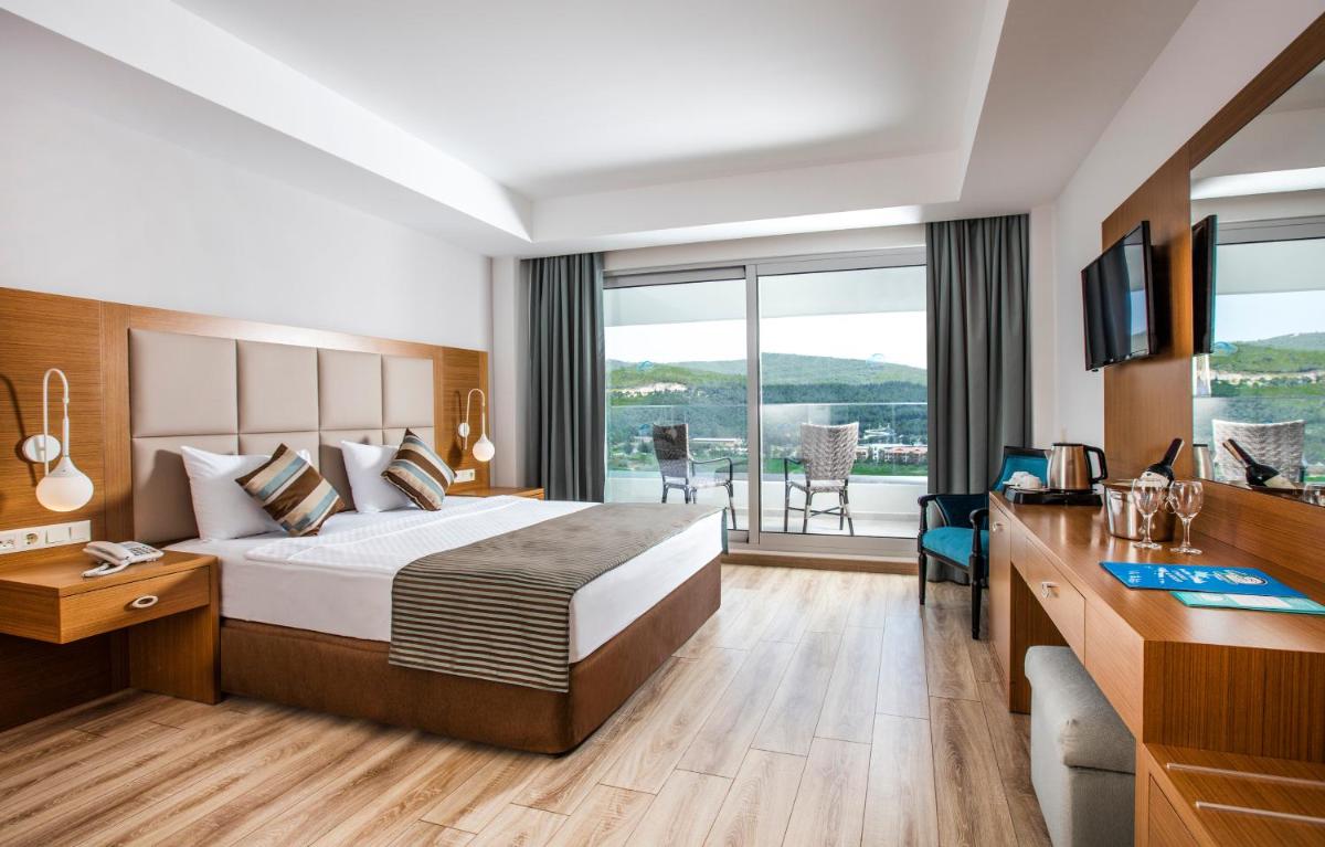 Palm Wings Ephesus Beach Resort - Ultra All Inclusive - Housity