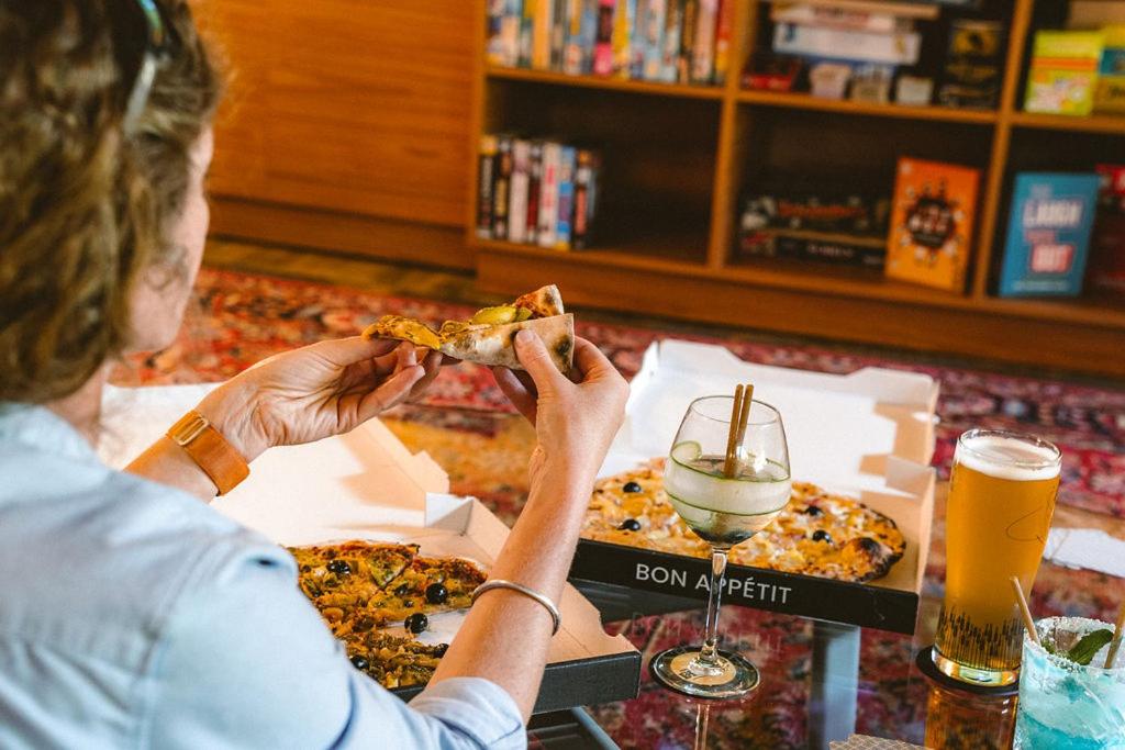 Nourriture dans l'hôtel ou à proximité