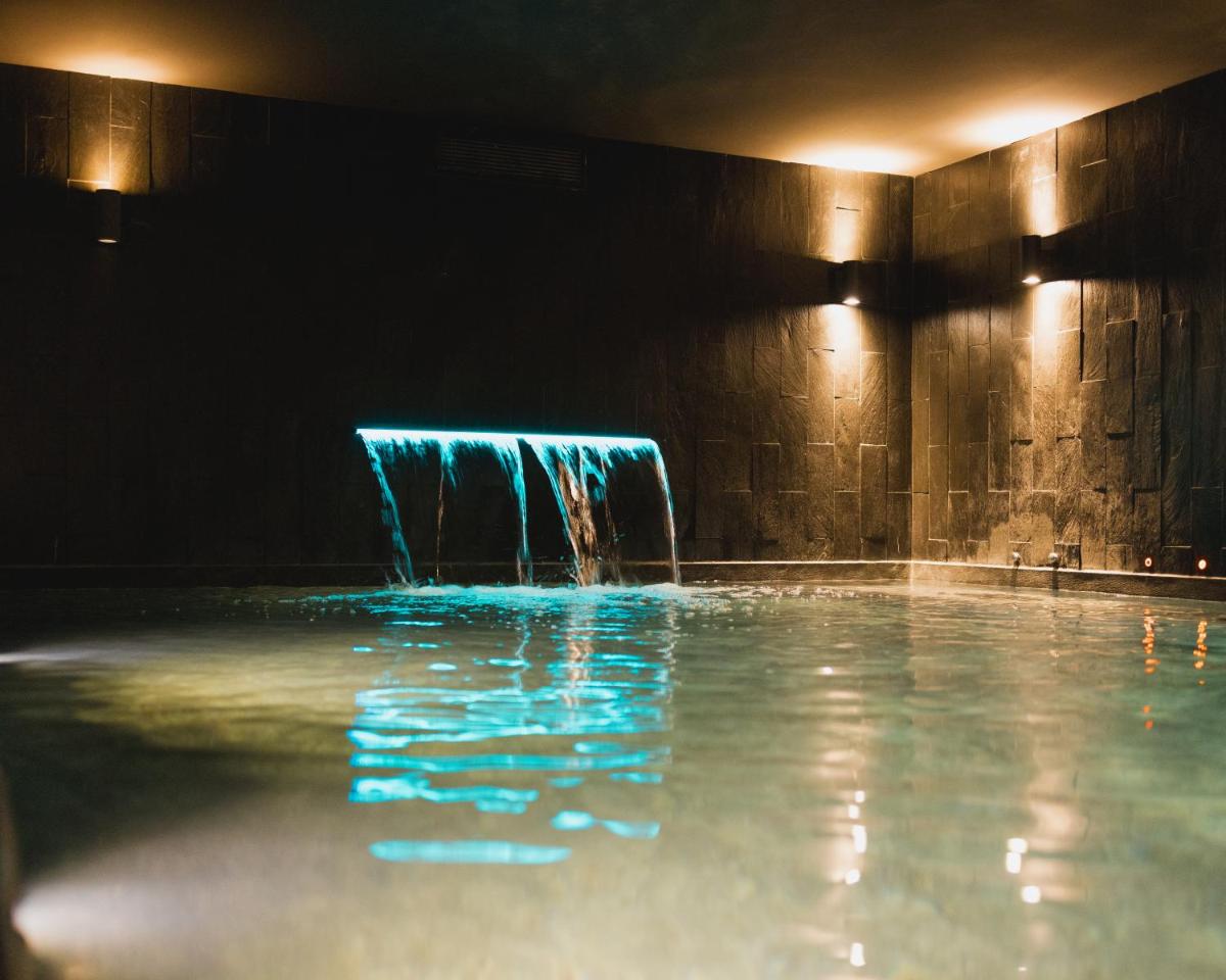 Piscine de l'établissement Casa Paradisu ou située à proximité