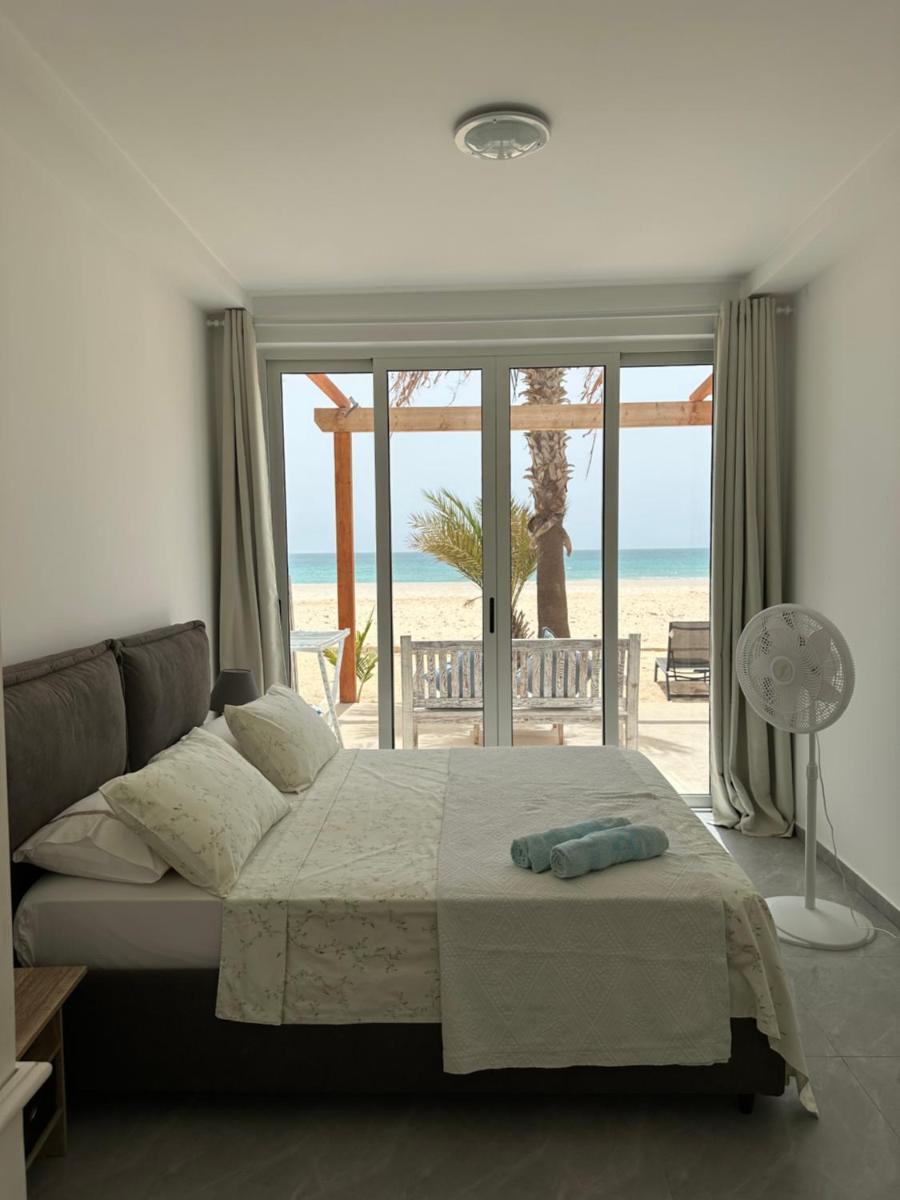 Villa Cristina Alojamento, Praia de Chaves, Boa Vista, Cape Verde, WI-FI - Housity