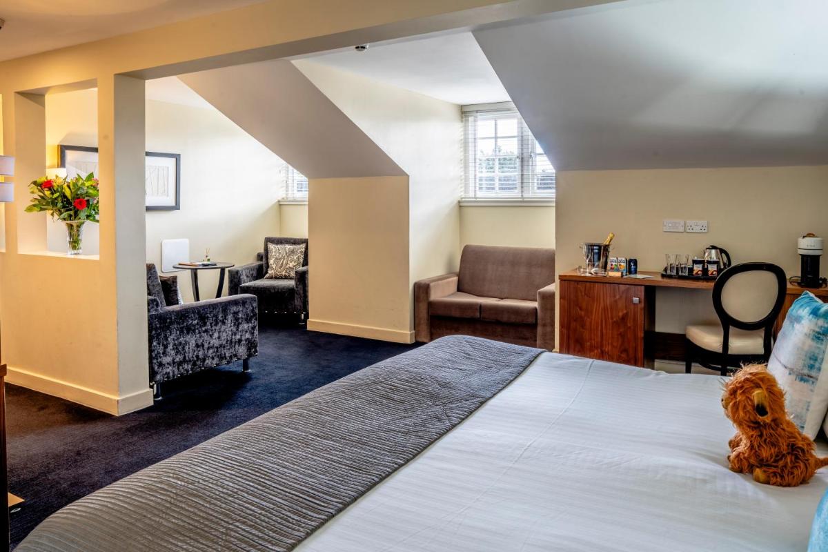 Hotel Colessio - Housity