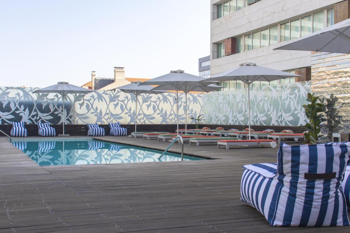 A piscina em ou perto de VIP Grand Lisboa Hotel & Spa
