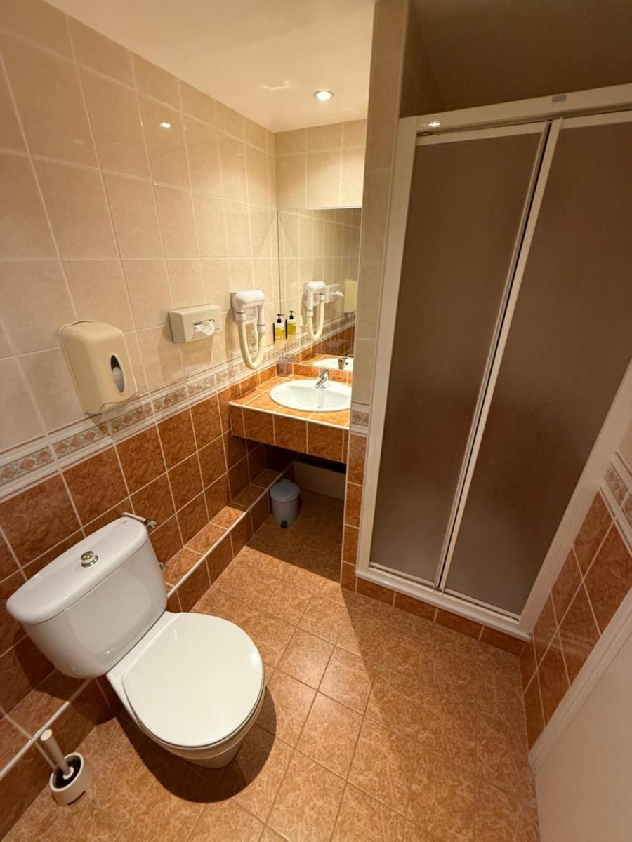 Salle de bains dans l'établissement Hôtel Édenia - Spa Estime&Sens