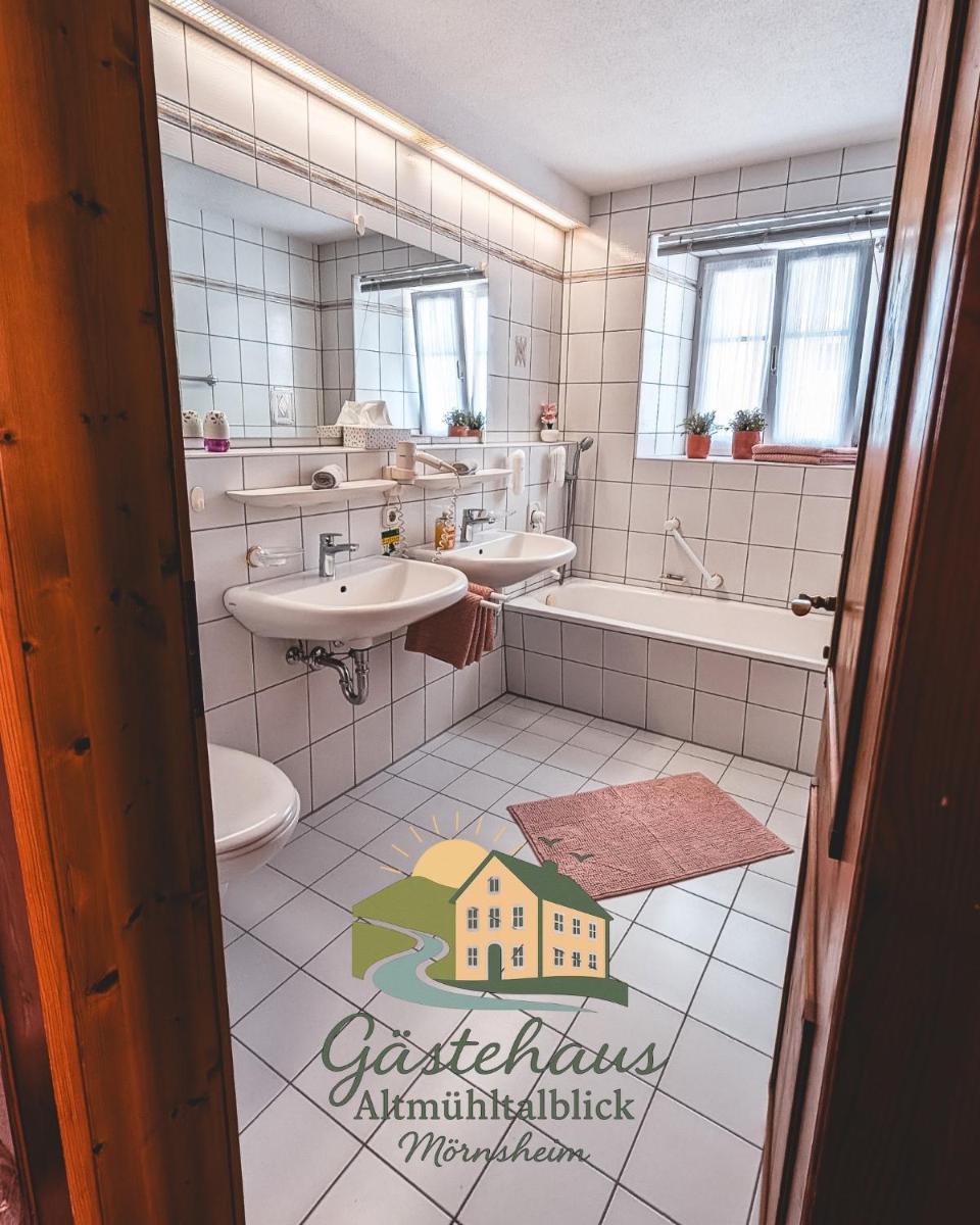 Gästehaus Altmühltalblick Mörnsheim - Housity