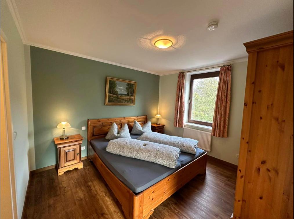 LandHotel Lönskrug - Housity