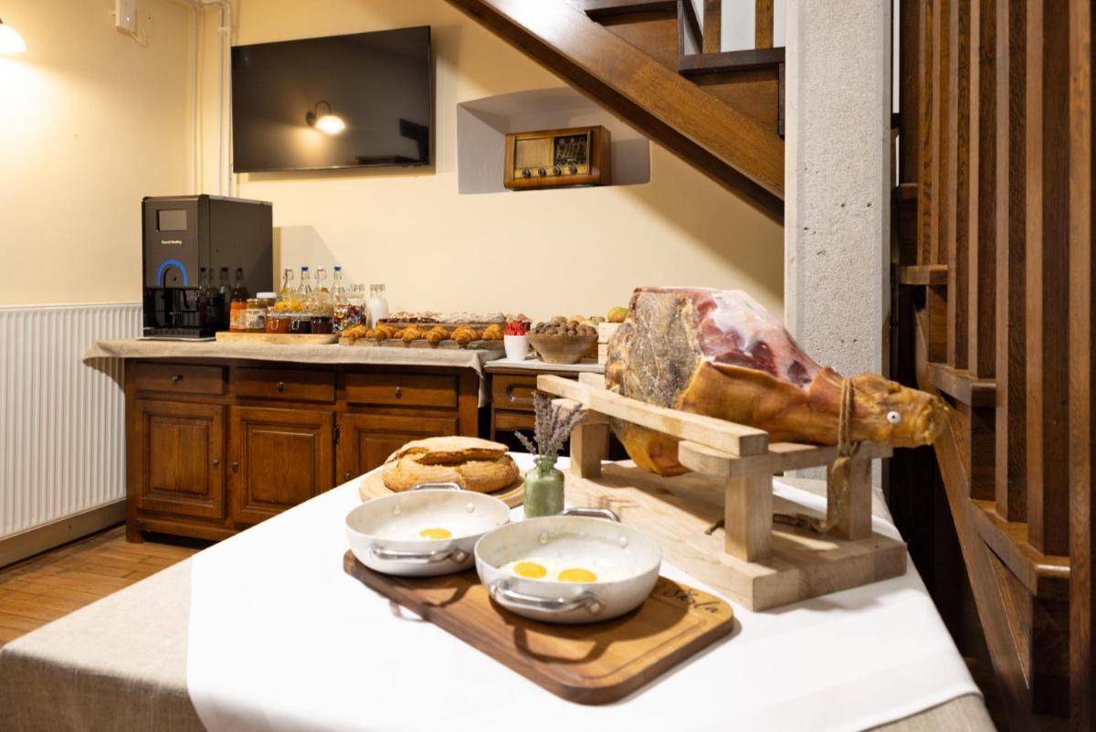 Hostel Škrla - Housity