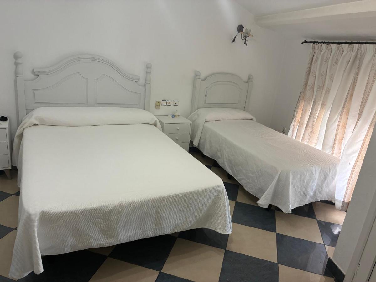 Hostal Restaurante La Niña - Housity